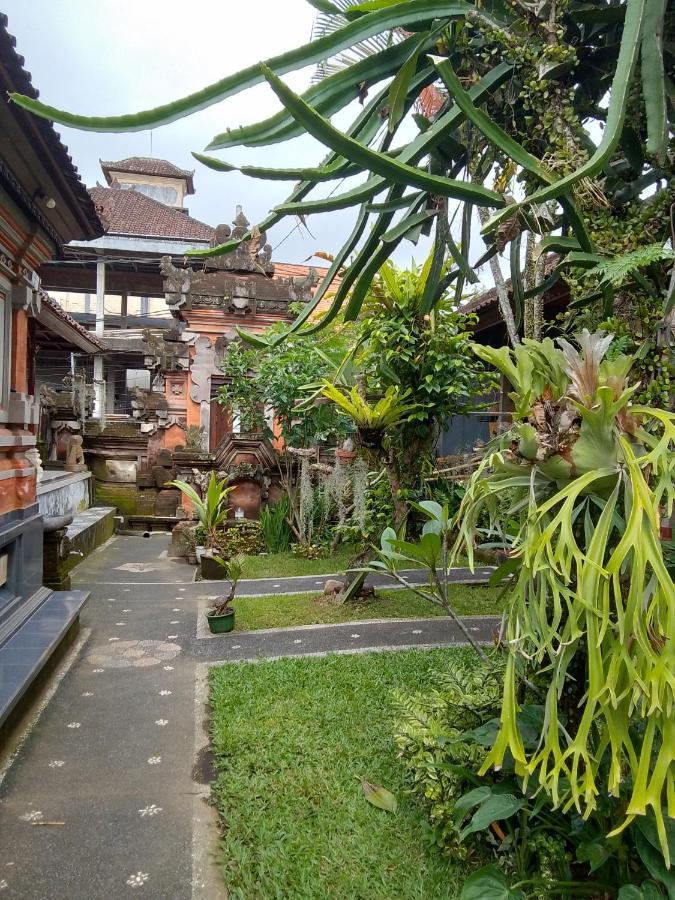 Tunjung Guest House Ubud  Exterior photo
