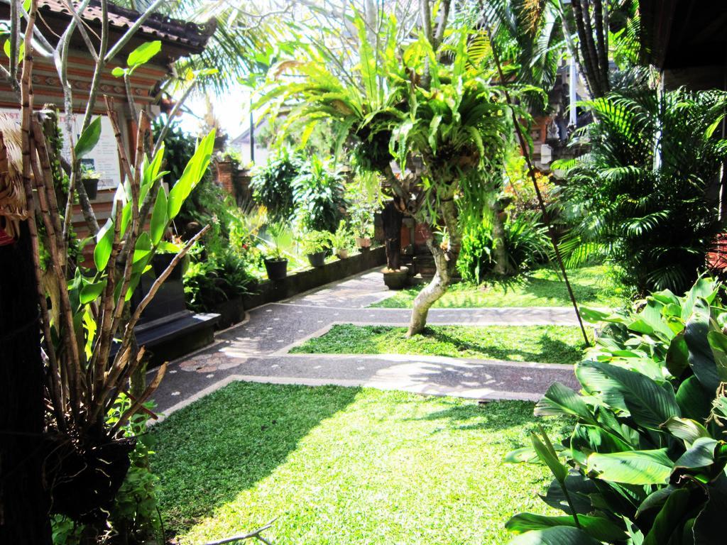Tunjung Guest House Ubud  Exterior photo