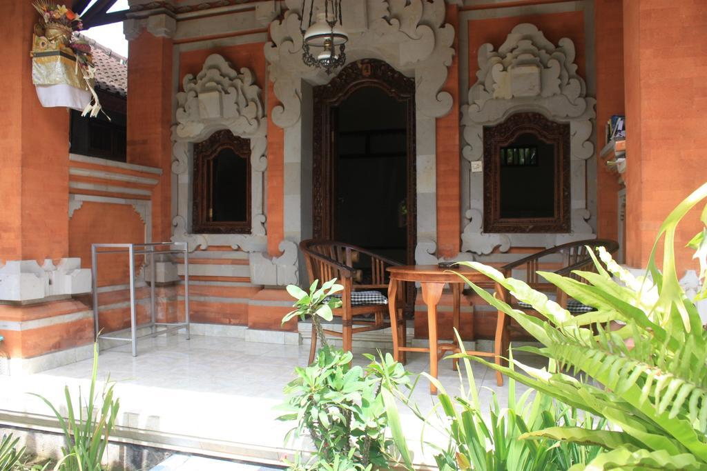Tunjung Guest House Ubud  Exterior photo