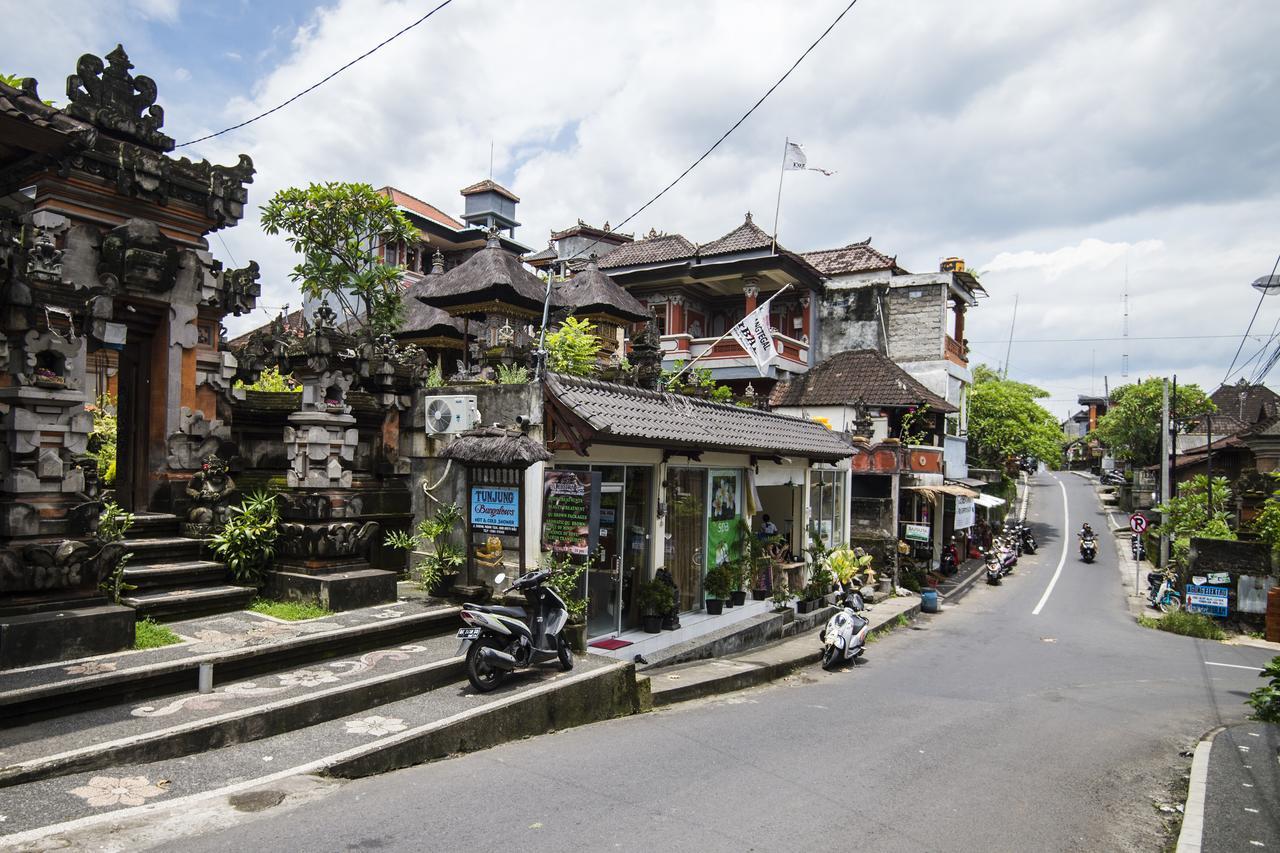 Tunjung Guest House Ubud  Exterior photo